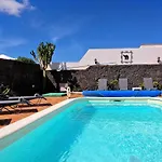 Casa Lagarto Heated Pool Aircon * Playa Blanca