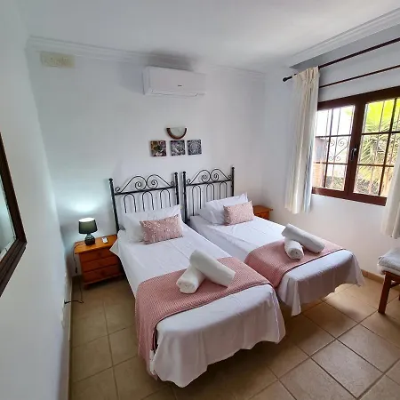 Casa Lagarto Heated Pool Aircon Willa Playa Blanca (Lanzarote)